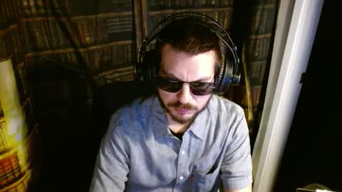 Snapshot of justshutupandwatch chatting on 11-20-25, 05:51 M. Dean online show from 11-20-25, 05:51