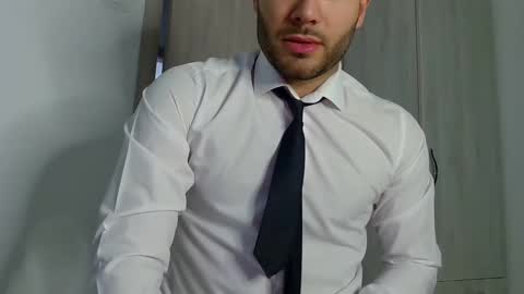 Snapshot of justynxxx1 chatting on 02-20-25, 05:55 Justin online show from 02-20-25, 05:55