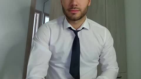 Snapshot of justynxxx1 chatting on 02-21-25, 07:01 Justin online show from 02-21-25, 07:01