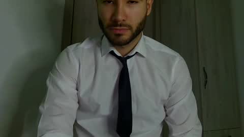 Snapshot of justynxxx1 chatting on 11-23-25, 05:29 Justin online show from 11-23-25, 05:29