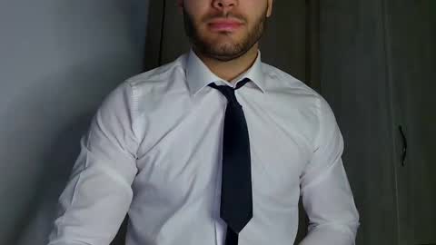 Snapshot of justynxxx1 chatting on 04-05-26, 09:23 Justin online show from 04-05-26, 09:23