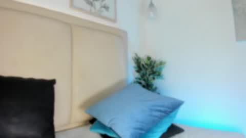 Snapshot of jvenuss chatting on 02-12-25, 10:37 ees 3 online show from 02-12-25, 10:37