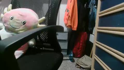 Rock  Peaches  Last tipper gets surprise online show from 12-07-24, 05:48