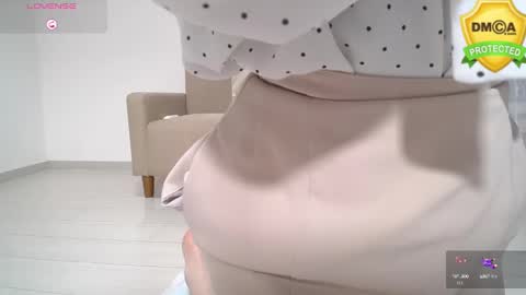 Snapshot of jyuria chatting on 02-13-25, 02:34 jyuria online show from 02-13-25, 02:34