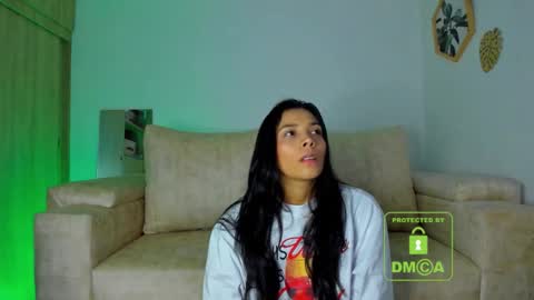 Snapshot of k4ymull3r_ chatting on 11-17-25, 02:06 Kayli online show from 11-17-25, 02:06