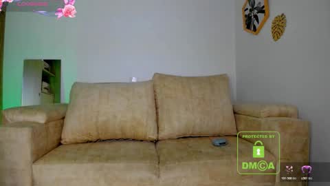 Snapshot of k4ymull3r_ chatting on 11-18-25, 12:38 Kayli online show from 11-18-25, 12:38