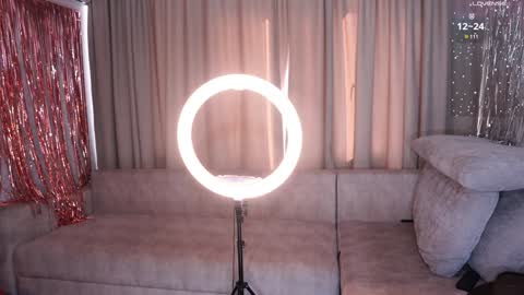 Amely online show from 10-10-25, 03:49