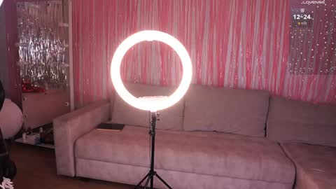 Amely online show from 11-26-25, 04:35