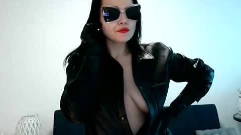 Snapshot of k_queen36 chatting on 01-07-25, 10:43 k_queen36 online show from 01-07-25, 10:43