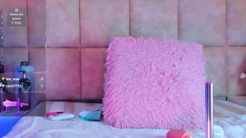 Snapshot of kaarol01 chatting on 01-10-26, 07:04 kaarol01 online show from 01-10-26, 07:04