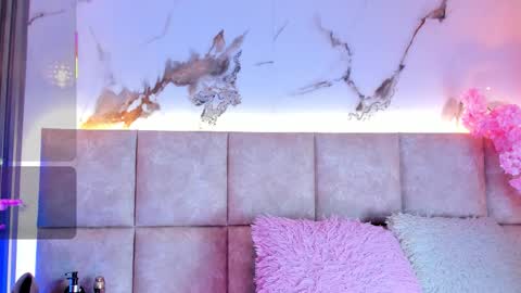 Snapshot of kaarol01 chatting on 03-02-26, 07:10 kaarol01 online show from 03-02-26, 07:10