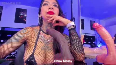 Kadarah online show from 10-25-25, 04:13