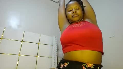 Snapshot of kadime001 chatting on 02-06-25, 12:11 kadime online show from 02-06-25, 12:11