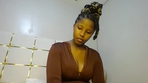 Snapshot of kadime001 chatting on 02-13-25, 04:50 kadime online show from 02-13-25, 04:50