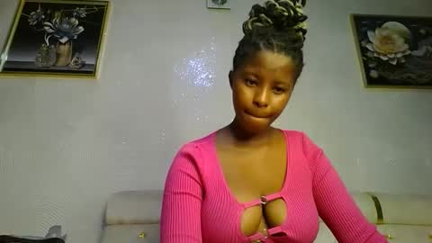 Snapshot of kadime001 chatting on 02-18-25, 09:43 kadime online show from 02-18-25, 09:43