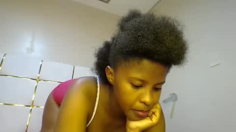 Snapshot of kadime001 chatting on 02-27-25, 11:59 kadime online show from 02-27-25, 11:59