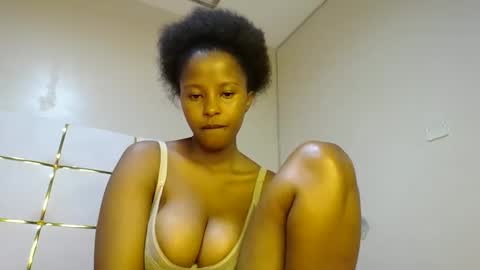 Snapshot of kadime001 chatting on 03-01-25, 02:15 kadime online show from 03-01-25, 02:15