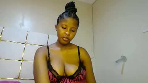 Snapshot of kadime001 chatting on 03-11-25, 11:26 kadime online show from 03-11-25, 11:26
