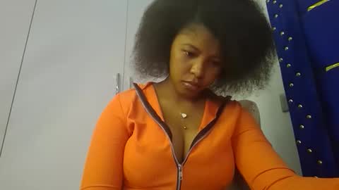 Snapshot of kadime001 chatting on 10-19-25, 07:03 kadime online show from 10-19-25, 07:03