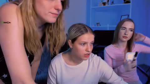 kaela_spell_ online show from 11-23-25, 09:25