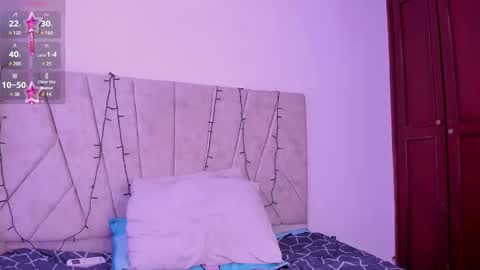 Snapshot of kaelaa18 chatting on 12-19-24, 06:01 Kaela online show from 12-19-24, 06:01