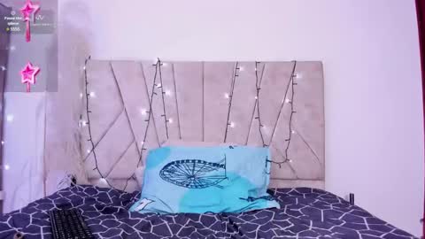 Snapshot of kaelaa18 chatting on 12-23-24, 01:35 Kaela online show from 12-23-24, 01:35