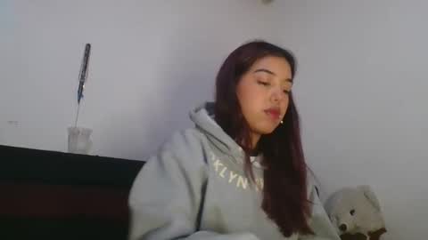 KAHELIINDEPENDENT MODEL online show from 11-21-25, 04:55