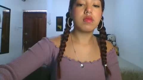 KAHELIINDEPENDENT MODEL online show from 12-13-25, 08:58