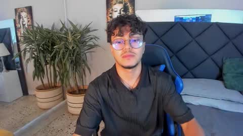 Snapshot of kai_storn chatting on 02-20-26, 11:54 kai_storn online show from 02-20-26, 11:54