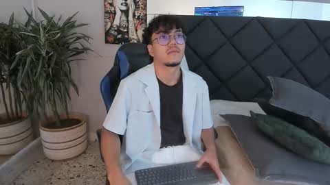 Snapshot of kai_storn chatting on 02-27-26, 11:32 kai_storn online show from 02-27-26, 11:32