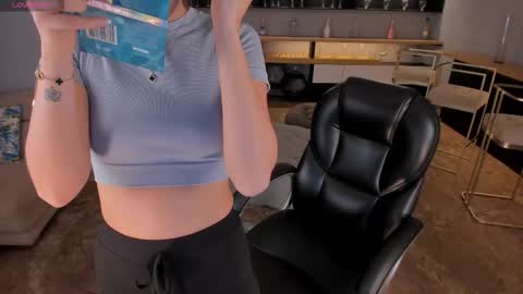 Snapshot of kaiaferreira chatting on 09-21-25, 12:18 Kaia Ferreira online show from 09-21-25, 12:18