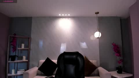 Snapshot of kaiaferreira chatting on 11-05-25, 12:27 Kaia Ferreira online show from 11-05-25, 12:27