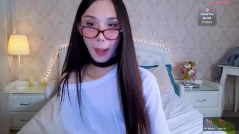 Kaia Monday Thursday FridaySaturdaySunday online show from 10-31-25, 11:55