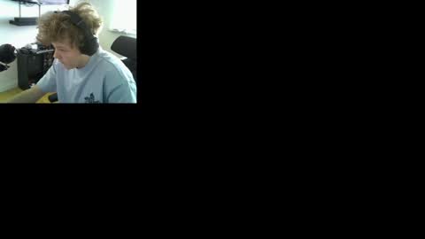 Snapshot of kaidxny chatting on 04-10-26, 11:04 Kaidxn online show from 04-10-26, 11:04