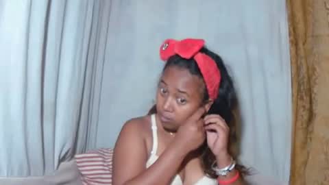 kaillah online show from 12-23-25, 05:27