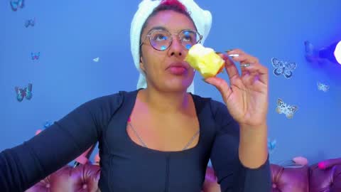 kaira_mosse_ online show from 04-03-26, 12:36