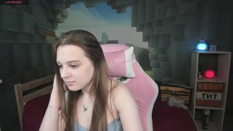 Kaisa online show from 04-15-26, 07:58