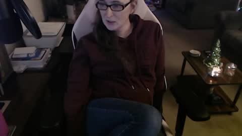 Snapshot of kait331 chatting on 12-15-24, 01:24 Camprincess331 online show from 12-15-24, 01:24