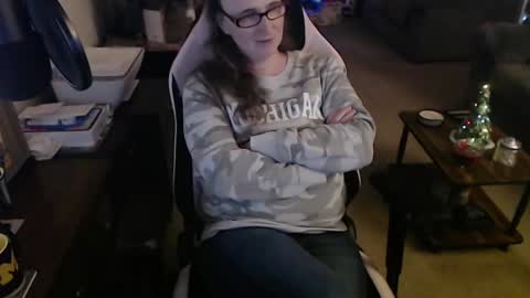 Snapshot of kait331 chatting on 12-20-24, 01:36 Camprincess331 online show from 12-20-24, 01:36