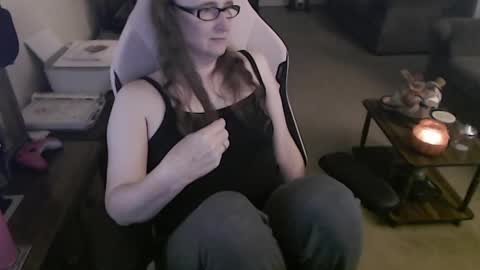 Snapshot of kait331 chatting on 10-10-25, 01:26 Camprincess331 online show from 10-10-25, 01:26