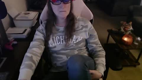 Snapshot of kait331 chatting on 10-28-25, 01:20 Camprincess331 online show from 10-28-25, 01:20