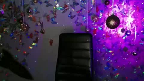 Kaitlin online show from 12-03-25, 06:17