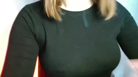 Kaitlin online show from 04-06-26, 10:05