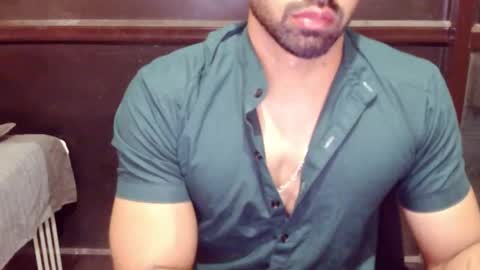 Snapshot of kaku69696 chatting on 10-26-25, 05:19 Vicky online show from 10-26-25, 05:19