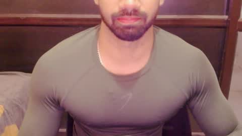 Snapshot of kaku69696 chatting on 10-28-25, 05:11 Vicky online show from 10-28-25, 05:11