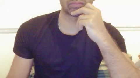 Snapshot of kaku69696 chatting on 11-27-25, 08:27 Vicky online show from 11-27-25, 08:27