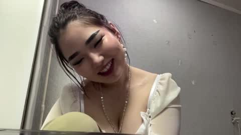Sakura online show from 03-30-26, 05:25