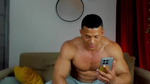 Snapshot of kale_tomson chatting on 11-09-25, 02:21 kale thomson online show from 11-09-25, 02:21