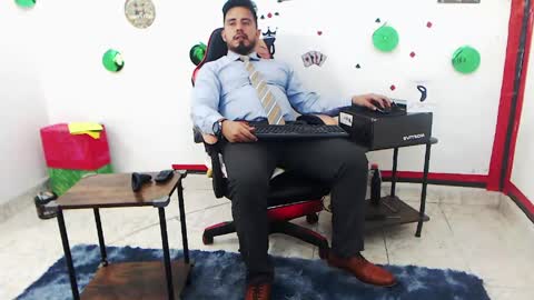 Snapshot of kalethbigdick88 chatting on 04-30-26, 04:02 Kaleth online show from 04-30-26, 04:02