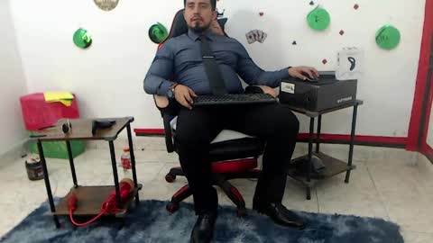 Snapshot of kalethbigdick88 chatting on 05-17-26, 05:38 Kaleth online show from 05-17-26, 05:38